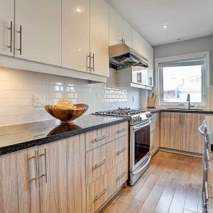 254 Mcroberts Avenue - Larry Wronzberg